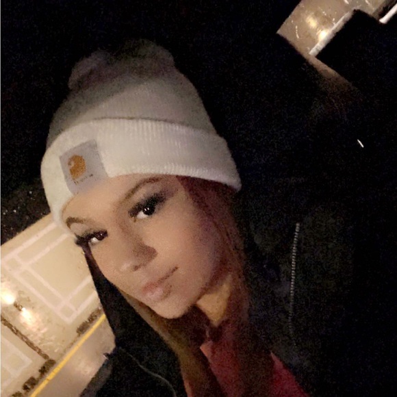 Meet your Posher, Jazmyn - Picture 1 of 1